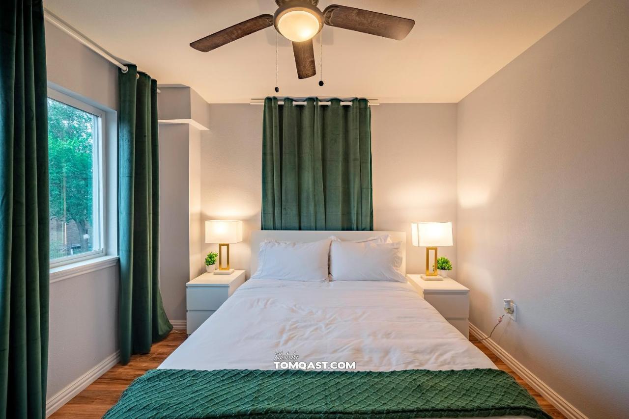 Envision Anita Apartment Houston Exterior photo